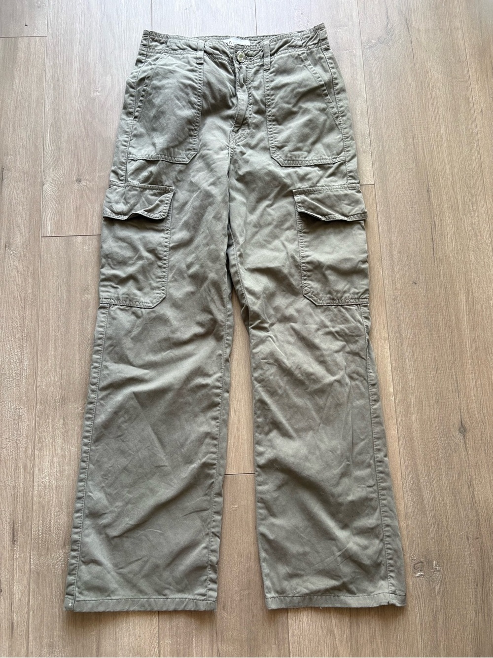 Zara women’s khaki Pants